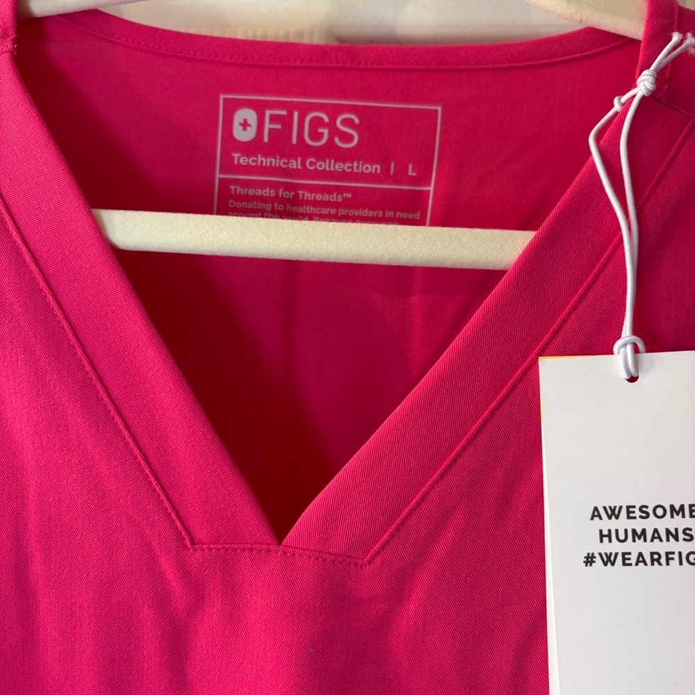 Figs SET Shocking Pink - Picture 3 of 11
